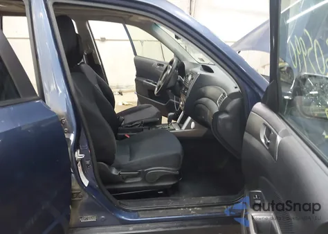 2012 Subaru Forester 2.5X Premium z USA, uszkodzony, nr VIN JF2SHADC5CH416886